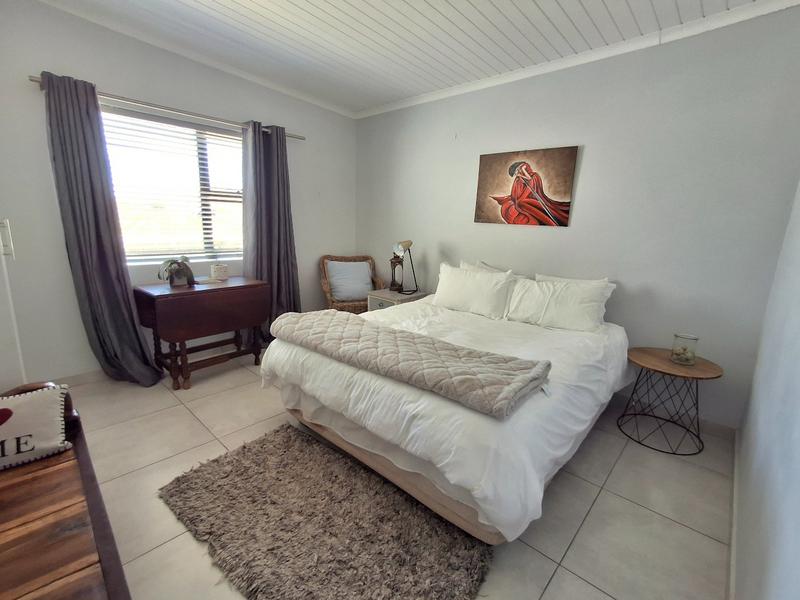 3 Bedroom Property for Sale in Britannia Bay Western Cape